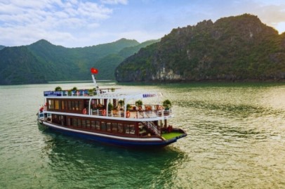 Serenity Luxury Day Cruise Lan Ha Bay